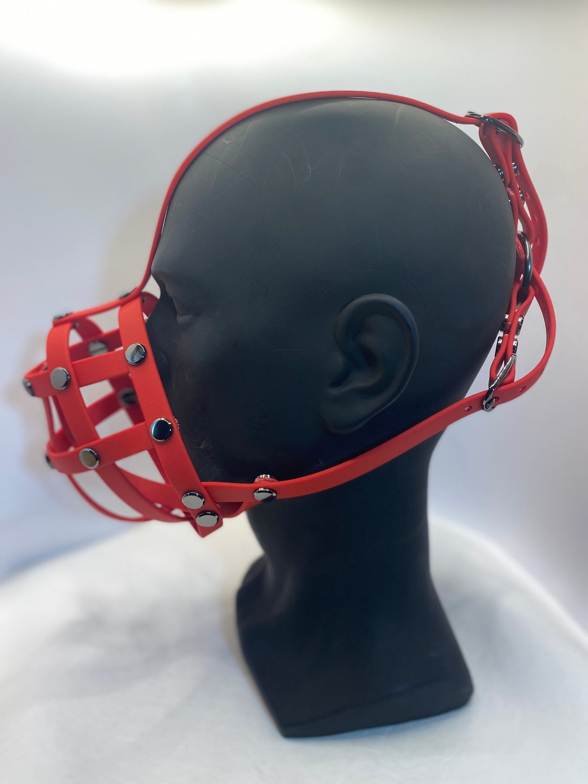 Red Premium Hardware Face Muzzle
