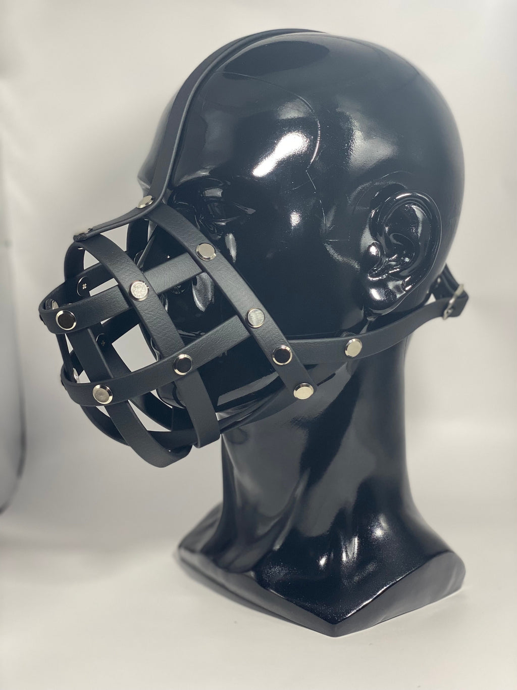 Silver Classic Hardware Face Muzzle